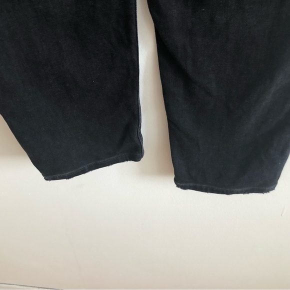 Gap black High Rise Mom jeans - Picture 6 of 6